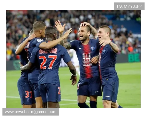 斯特拉斯堡主场迎战巴黎圣日耳曼,黑马欲再掀翻豪门 斯特拉斯堡主场迎战巴黎圣日耳曼,黑马欲再掀翻豪门