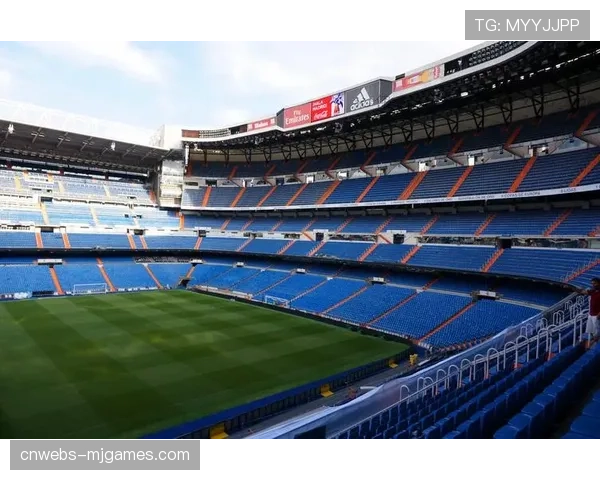 伯纳乌球场新顶棚通过最终测试，将于四月全面启用